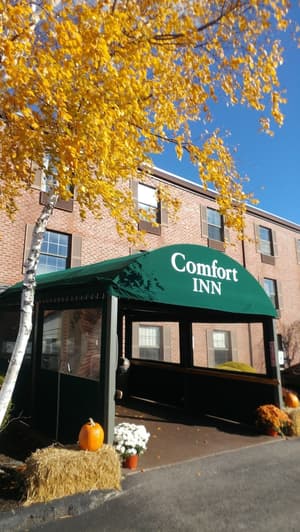 thumbnail: Exterior detail