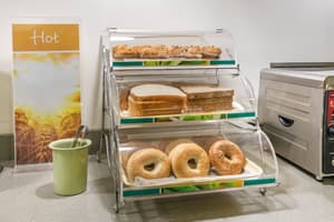 thumbnail: Breakfast area