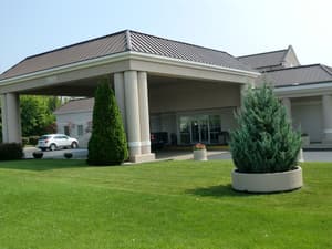 thumbnail: Property entrance