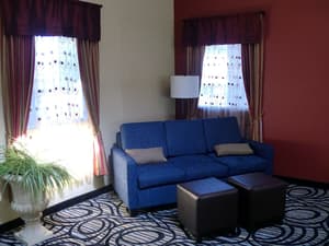 thumbnail: Lobby sitting area