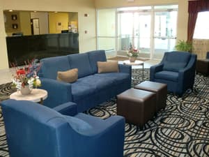 thumbnail: Lobby sitting area