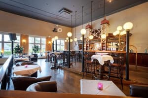 thumbnail: Banquet hall