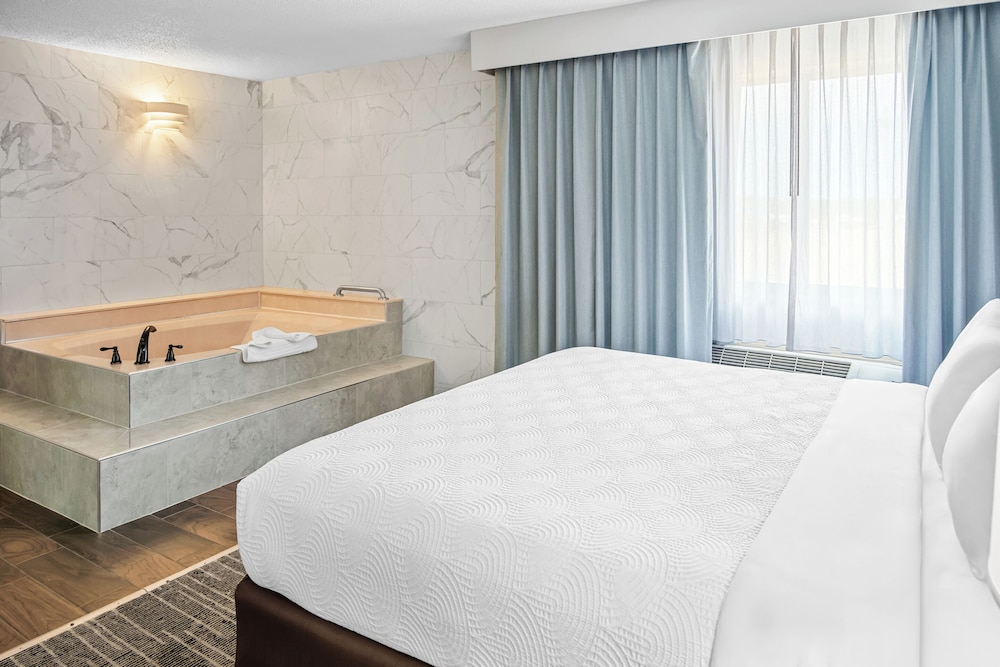 Jetted tub