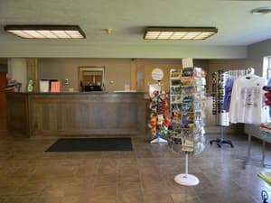 thumbnail: Gift shop