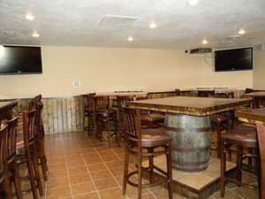 thumbnail: Bar (on property)
