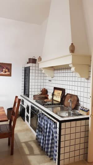 thumbnail: Breakfast area