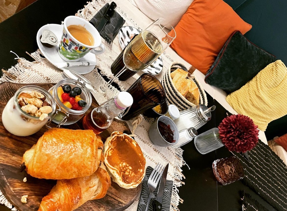 Breakfast meal