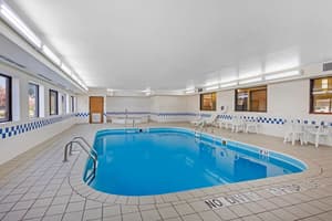 thumbnail: Pool