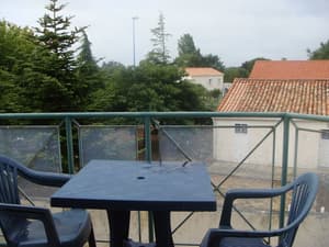 thumbnail: Balcony view