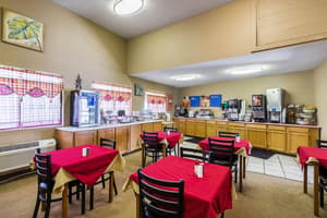 thumbnail: Breakfast area