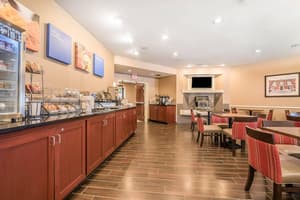 thumbnail: Breakfast area