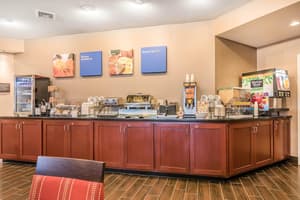 thumbnail: Breakfast area