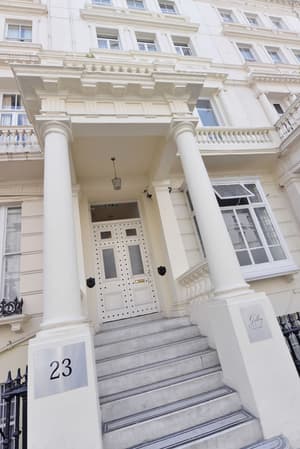 thumbnail: Front of property
