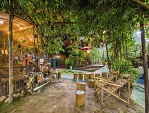 thumbnail: Property grounds