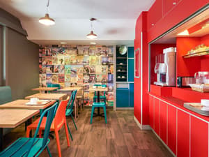 thumbnail: Breakfast area