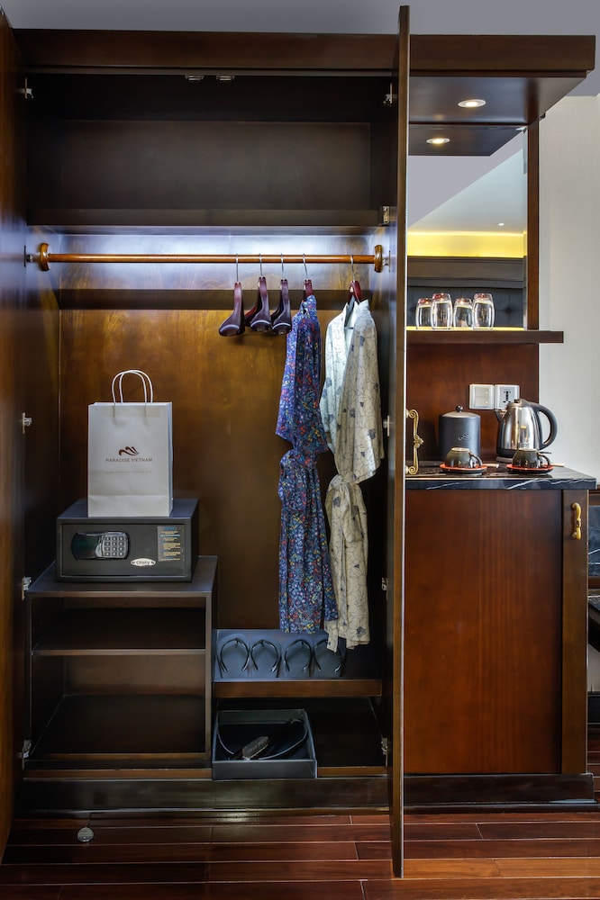 Room amenity