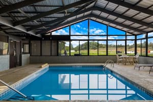 thumbnail: Pool