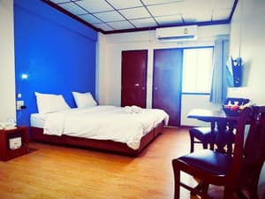 thumbnail: Minibar