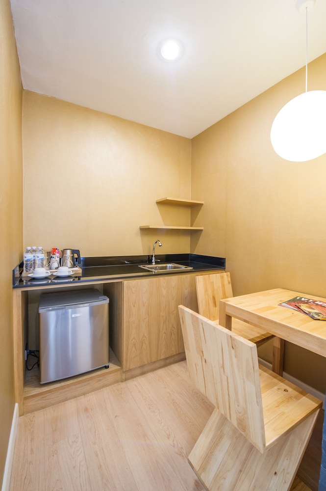 Private kitchenette