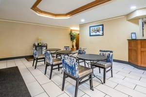 thumbnail: Breakfast area