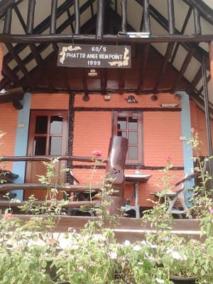 thumbnail: Interior detail
