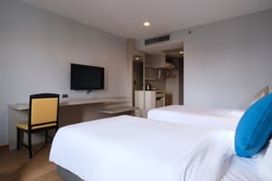 thumbnail: Room
