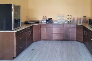 thumbnail: Breakfast area