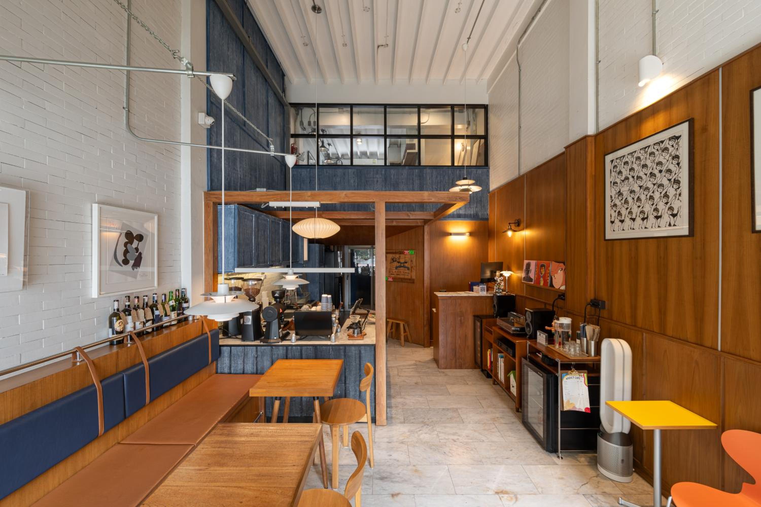 Restaurant-cafeteria