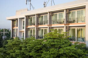thumbnail: Exterior