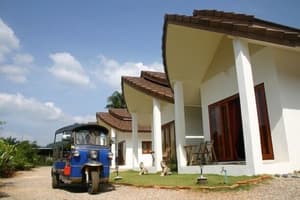 thumbnail: Exterior