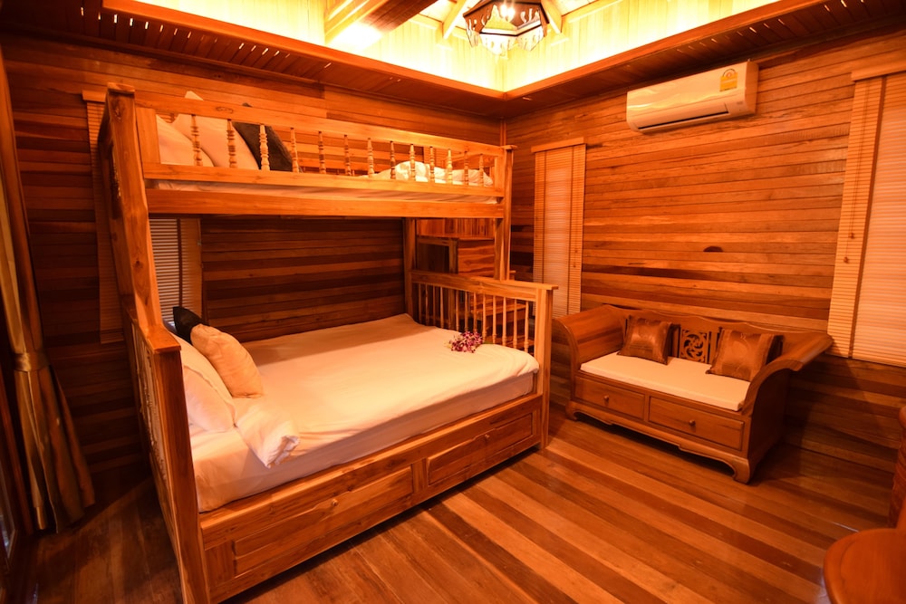 Children's theme room