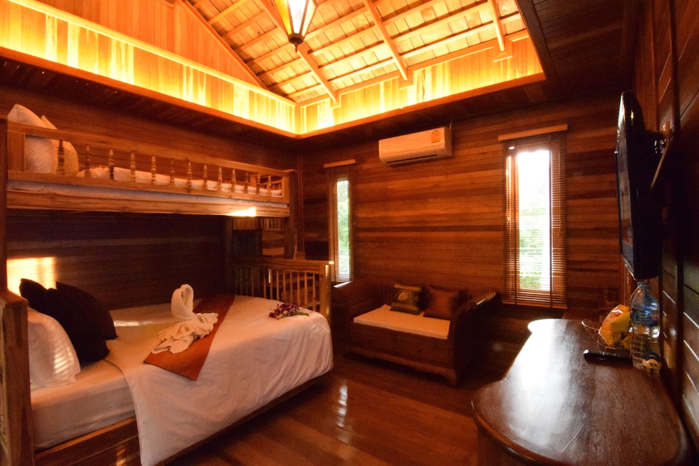 Children's theme room