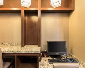 thumbnail: Business center