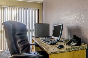 thumbnail: Business center