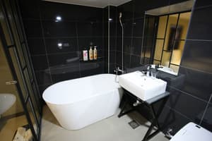 thumbnail: Bathroom