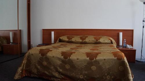 80305990.jpg