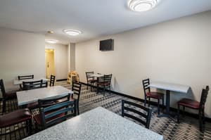 thumbnail: Breakfast area