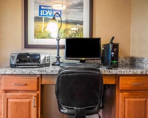 thumbnail: Business center