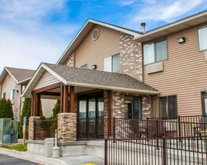thumbnail: Exterior