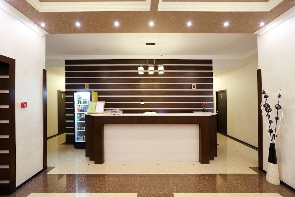 Check-in/check-out kiosk