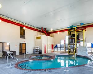 thumbnail: Pool