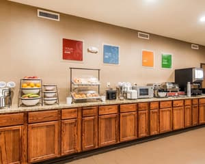 thumbnail: Breakfast area