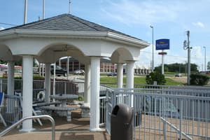 thumbnail: Gazebo