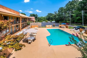 thumbnail: Pool