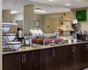 thumbnail: Breakfast area