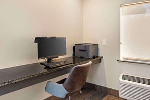 thumbnail: Business center
