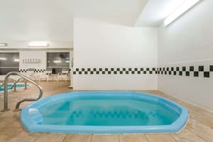 thumbnail: Pool