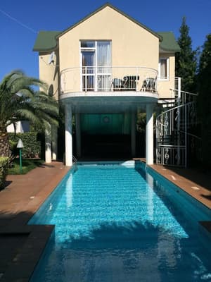 thumbnail: Exterior