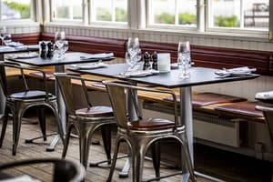 thumbnail: Restaurant
