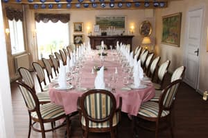 thumbnail: Banquet hall